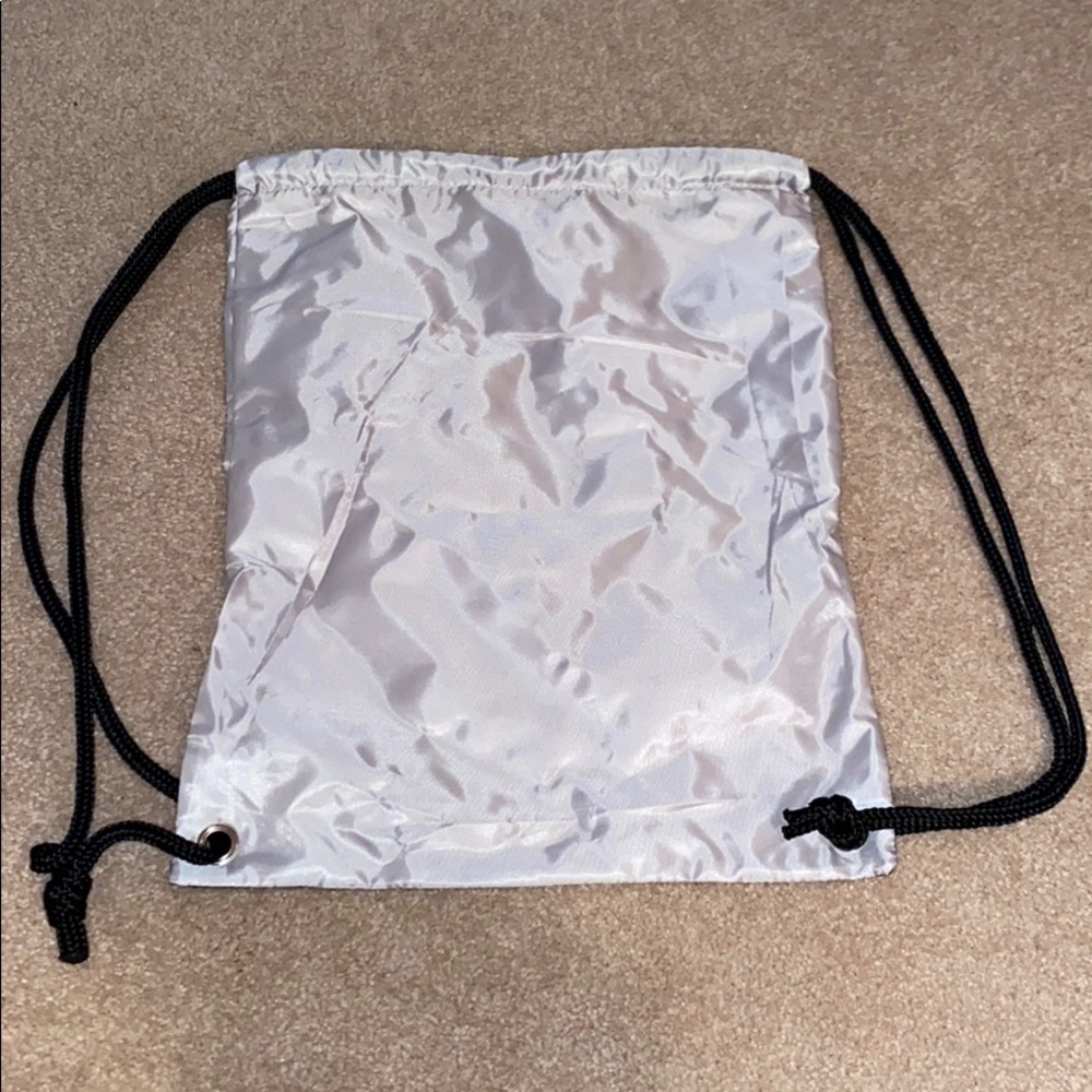 Hunter Drawstring - image 2